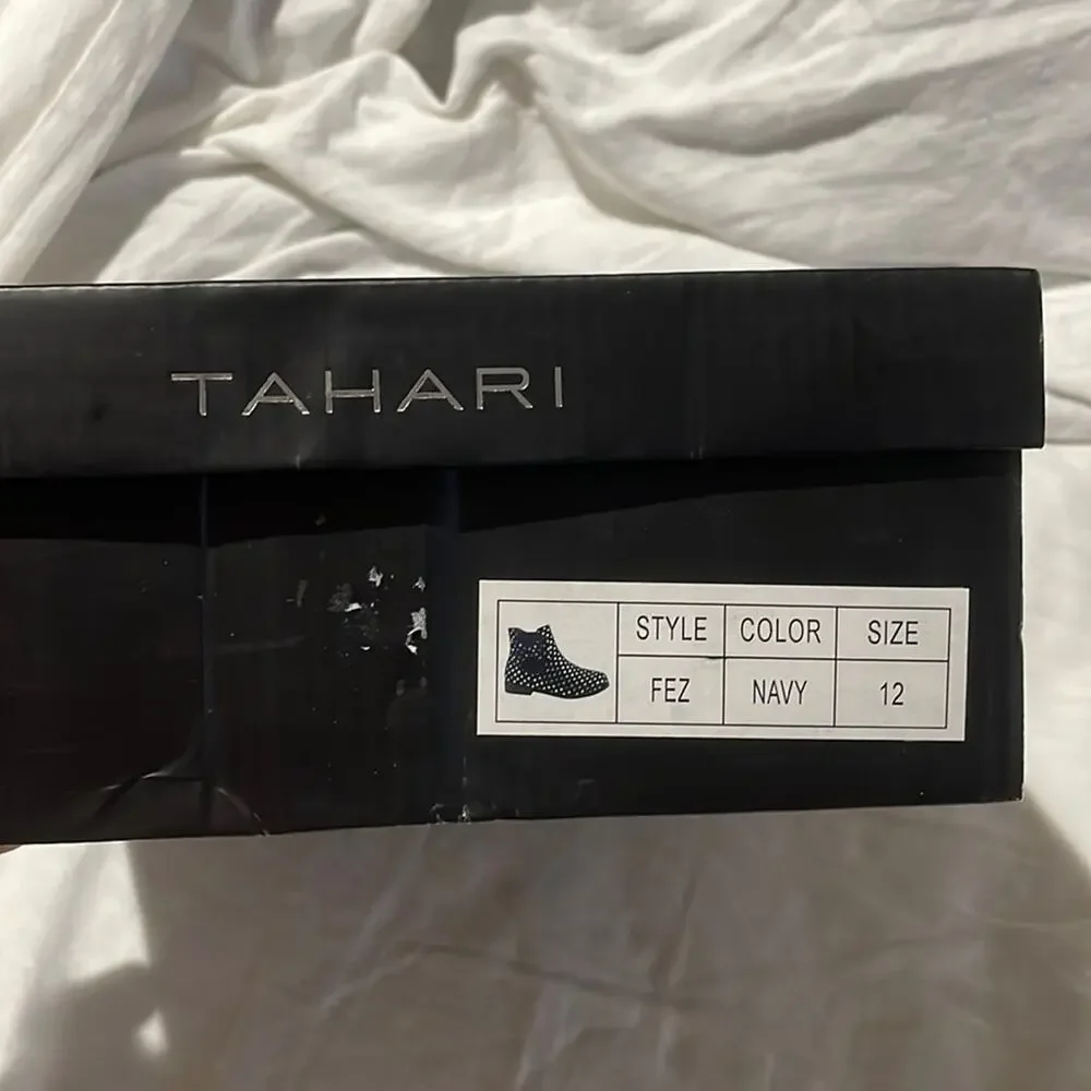 Tahari 12 navy blue gold stars ankle boots side zipper rubber soles guc fez